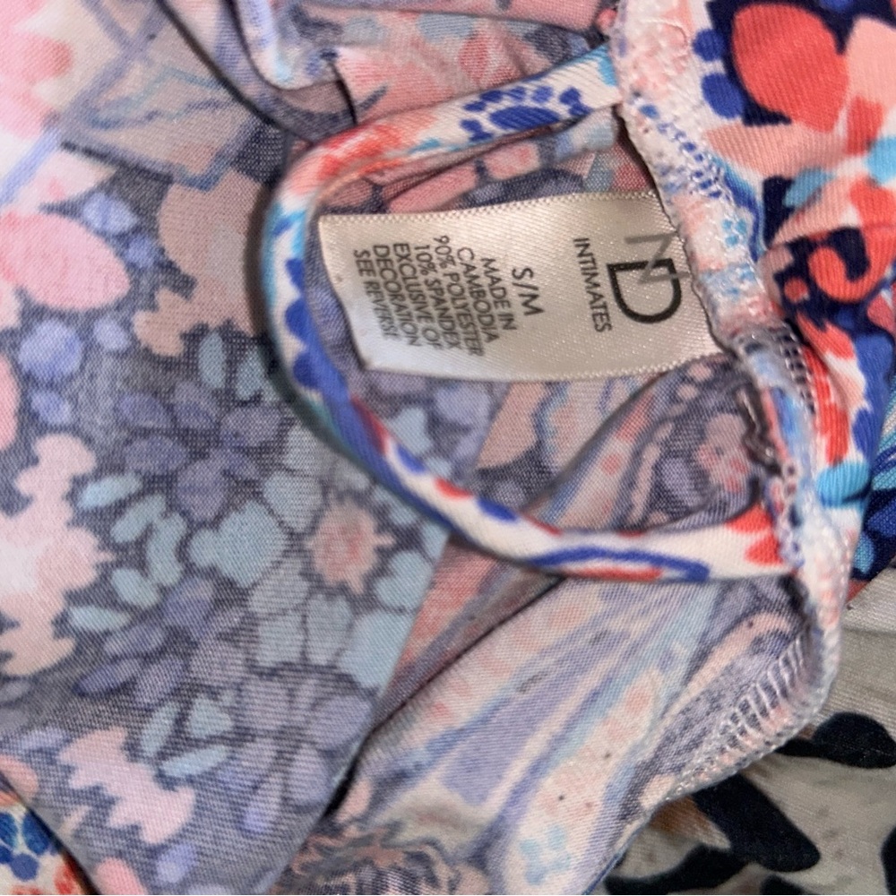 New Direction Robe - Picture 4 of 4